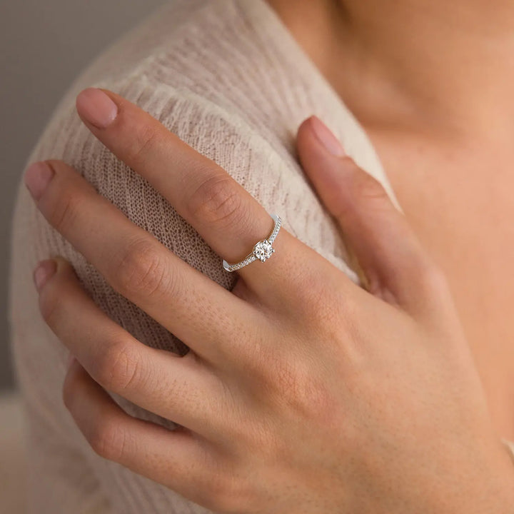 0.5 carat simulated diamond&nbsp;ring.