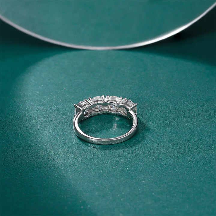 1/2ct moissanite silver band ring