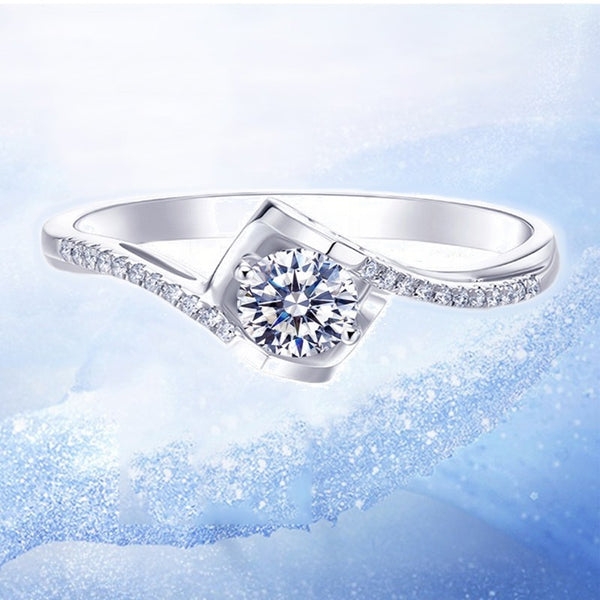 Fashionable Twist Arm High Carbon/Moissanite Silver Engagement Ring for Women