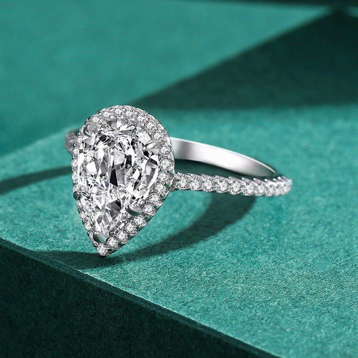 2 carat pear ring