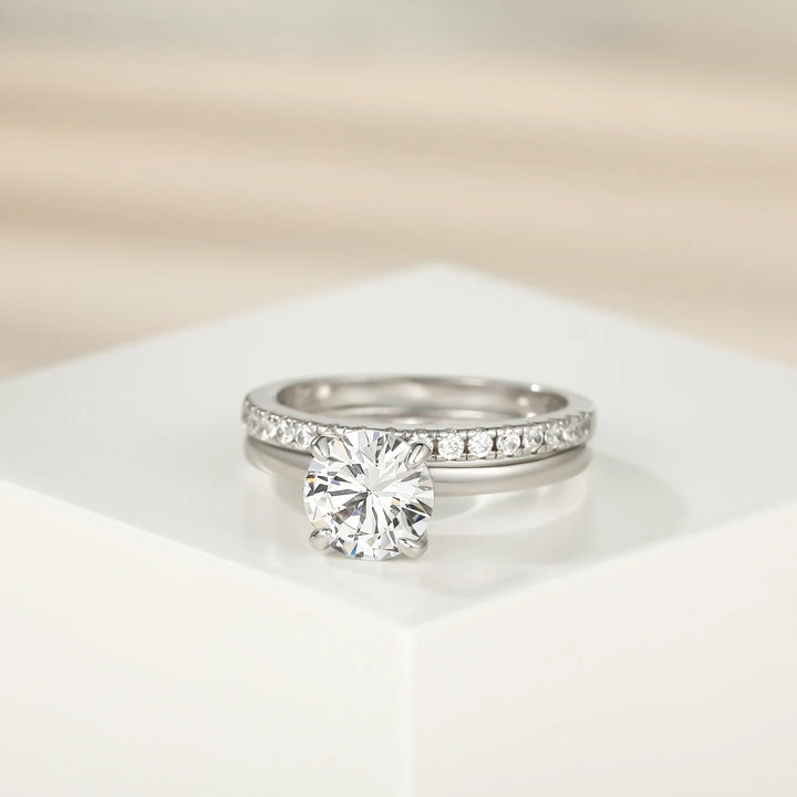 2 carats low profile engagement ring with d color moissanite