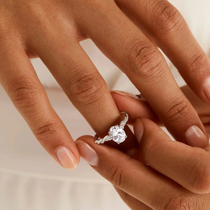 2 Carat Oval Moissanite Engagement Rings