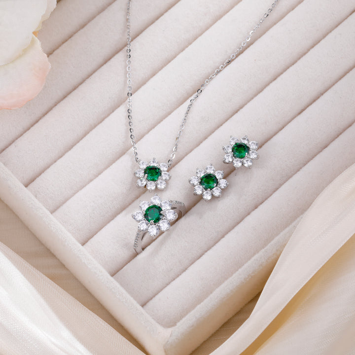 Emerald Jewelry Set, cute Jewelry Set, Emerald Pendant, Emerald Pendant necklace, Emerald ring, Emerald earrings Emerald Flower Pendant & Ring & Earrings Jewelry Set