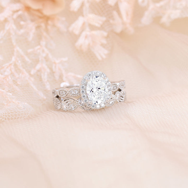 Oval cut moissanite wedding ring sets