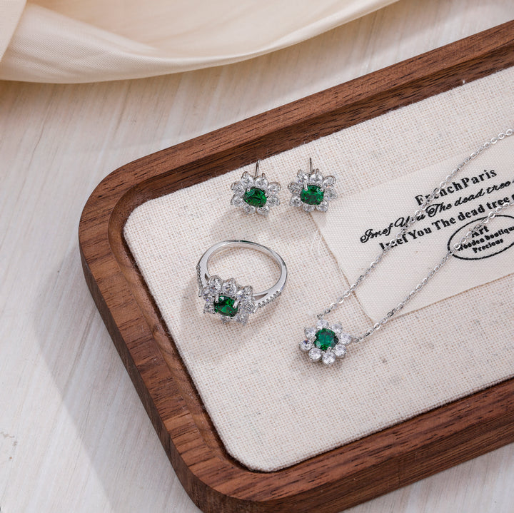 Emerald Jewelry Set, cute Jewelry Set, Emerald Pendant, Emerald Pendant necklace, Emerald ring, Emerald earrings Emerald Flower Pendant & Ring & Earrings Jewelry Set