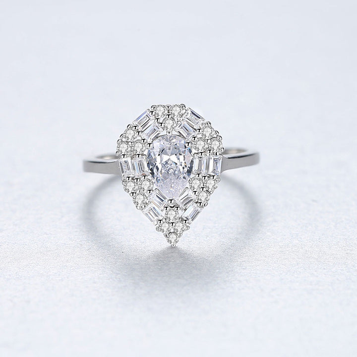 Beautiful pear cut ring