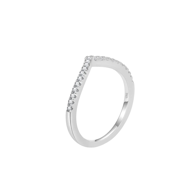 brilliant cz v shaped silver band ring