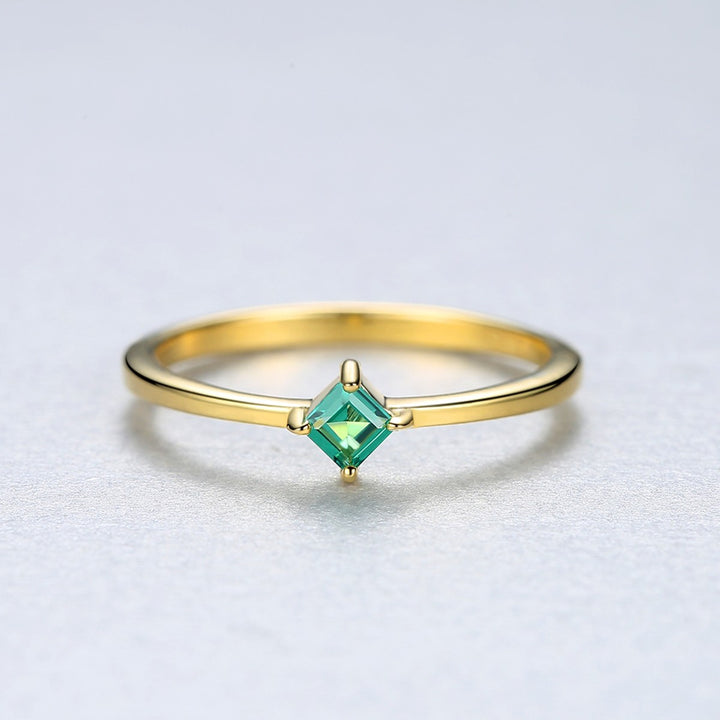 classic emerald gold ring