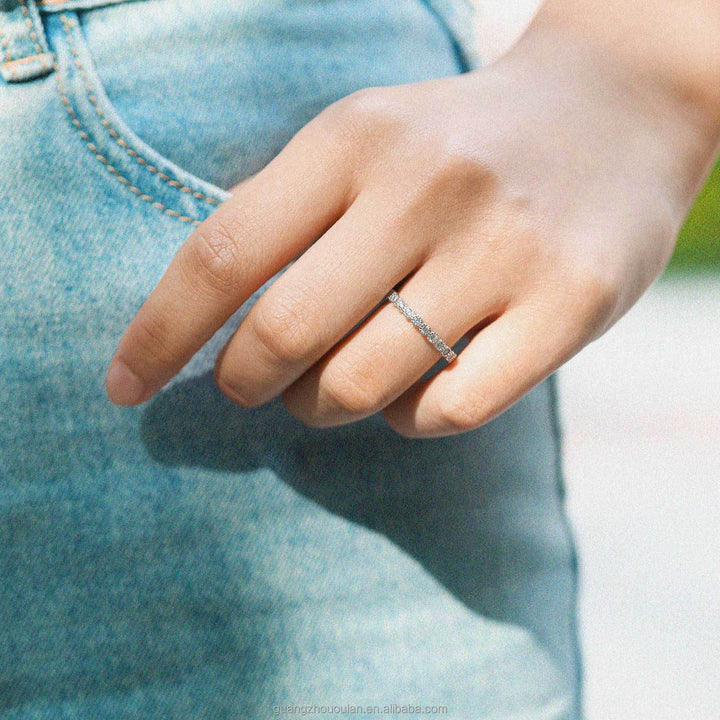 elegant 925 sterling silver vvs1 moissanite wedding band