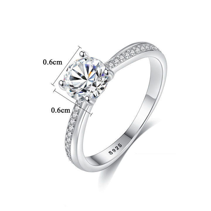 round cut classic engagement ring