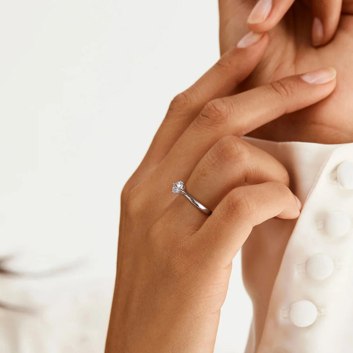 sterling silver high carbon diamond round ring 